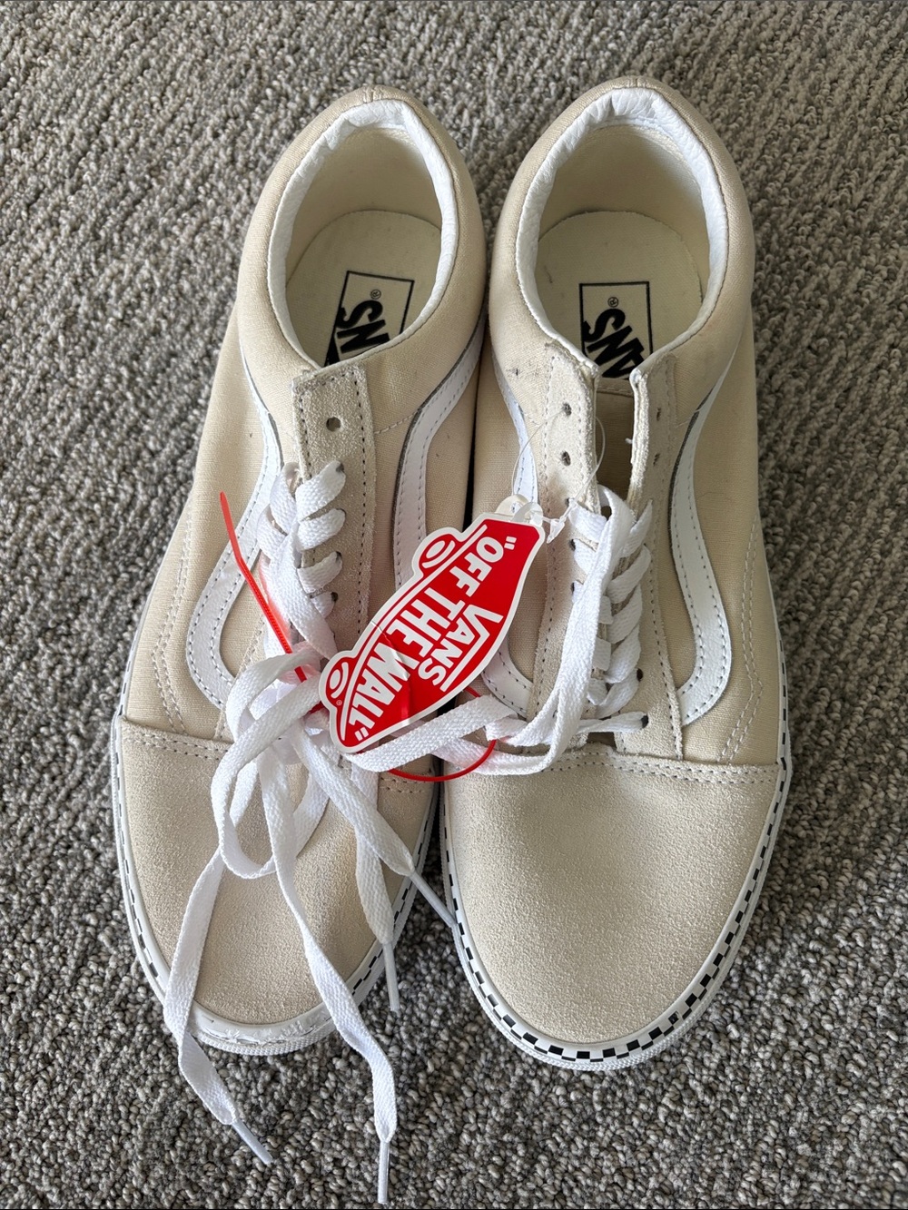 Vans Old Skool Sneakers - Cream & White with Red Tag